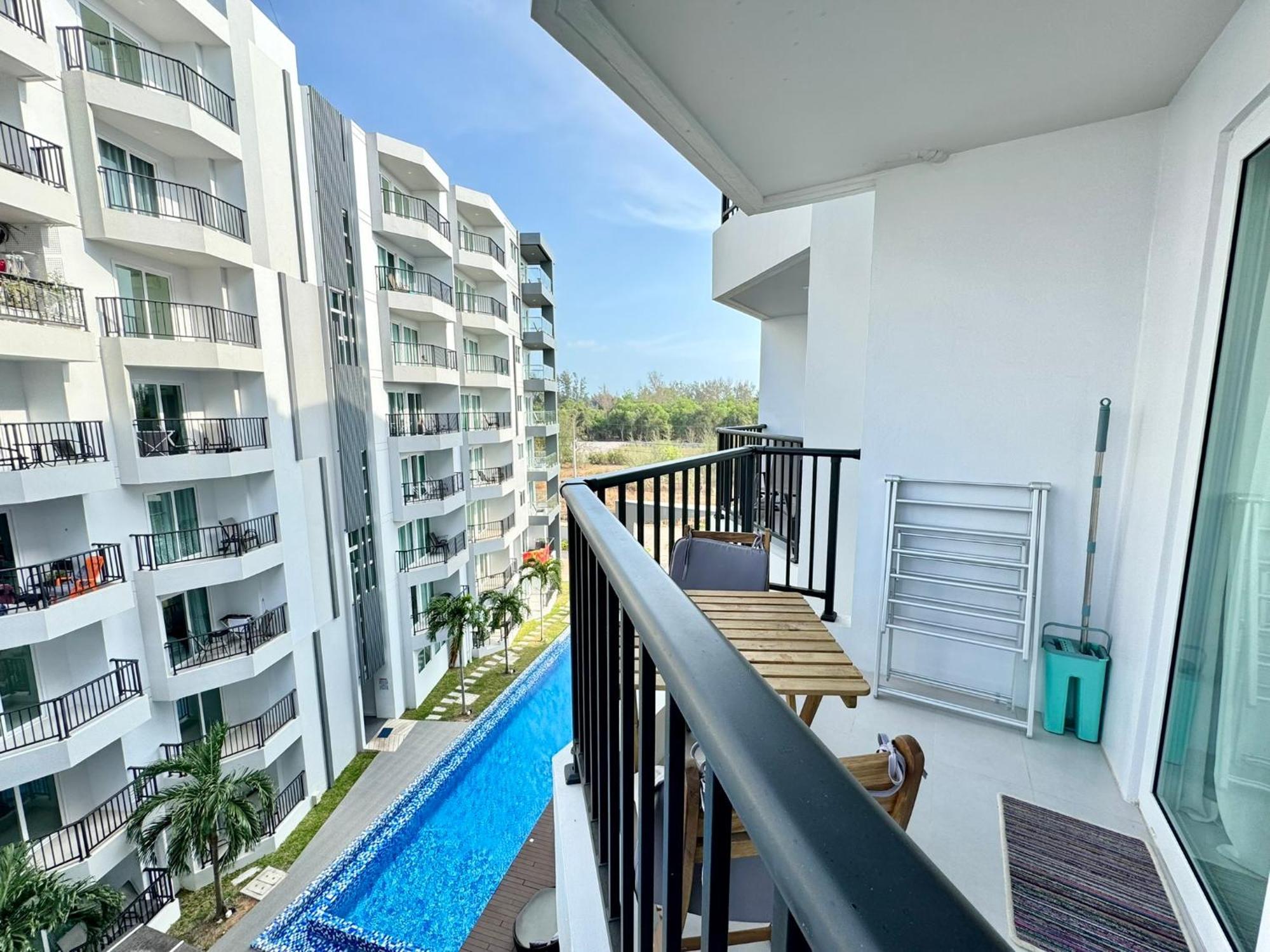 Mantra Beach Condominium Suite - Mae Phim Ban Tha Fat Buitenkant foto